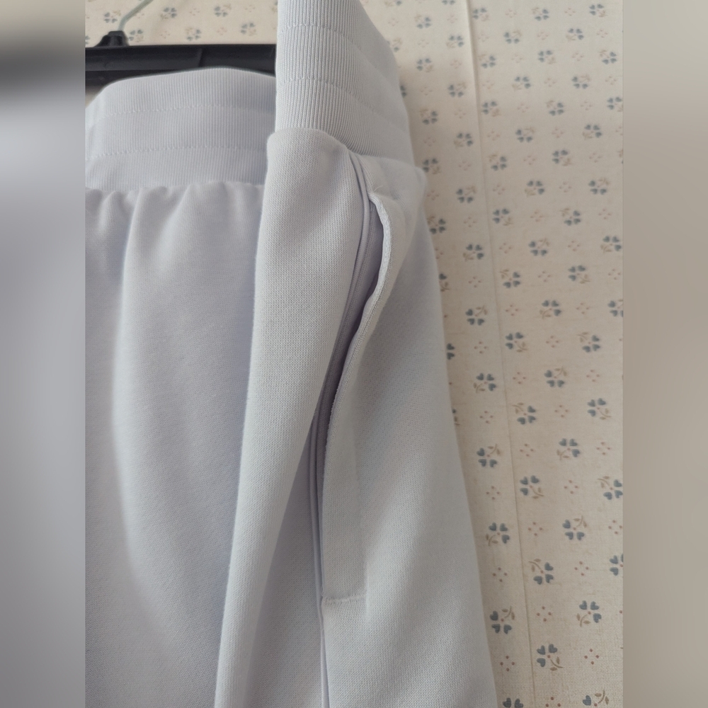 Adidas 2XL White Track Pants Two Side Pockets Street wear Gym Loungewear Sports - Picture 3 of 11